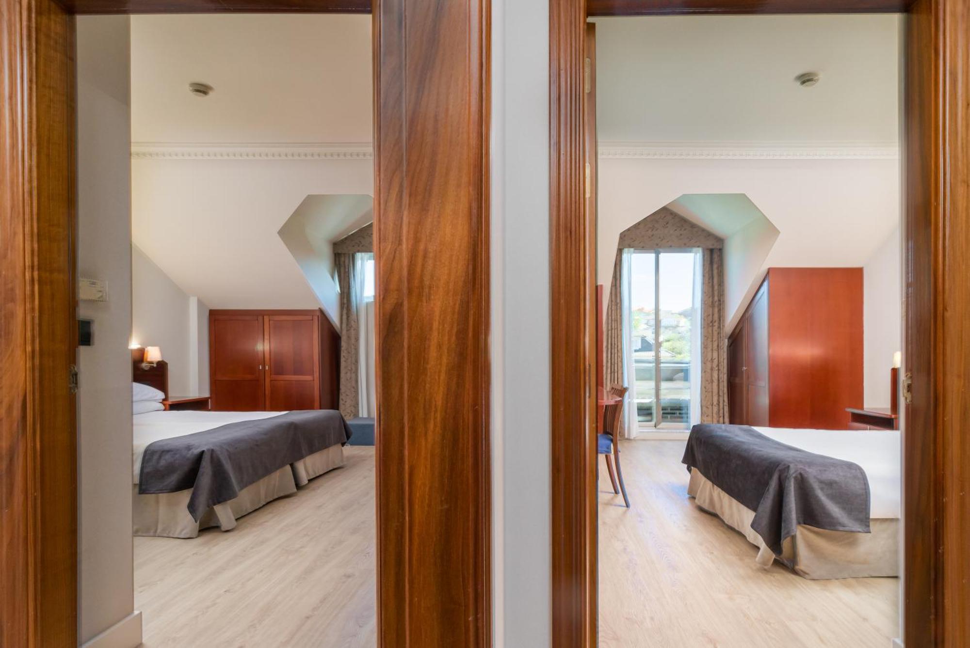 Hotel Milagros Golf Mogro Bagian luar foto