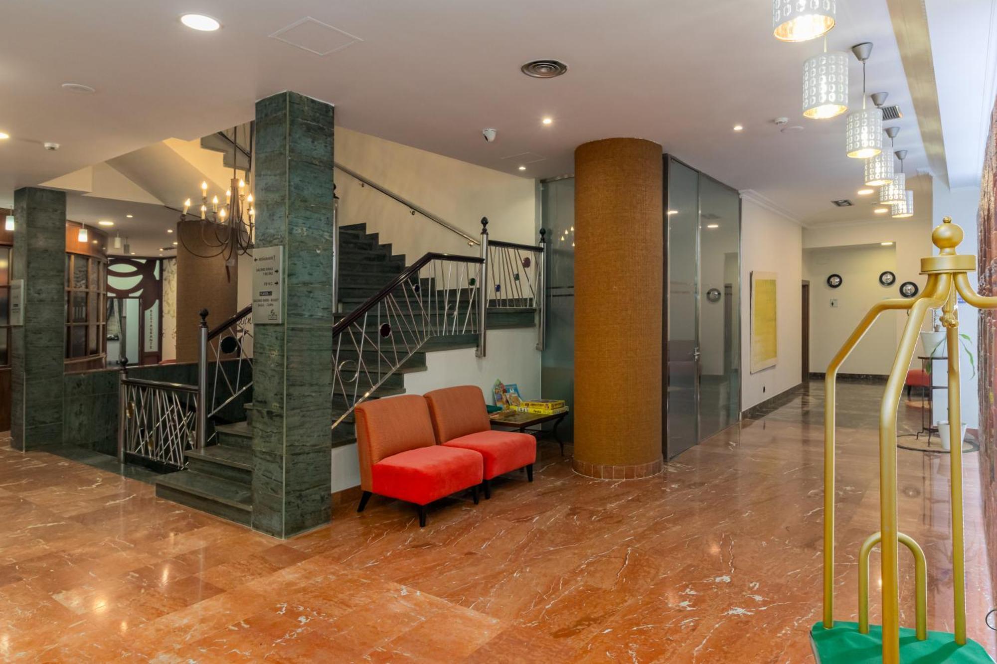 Hotel Milagros Golf Mogro Bagian luar foto